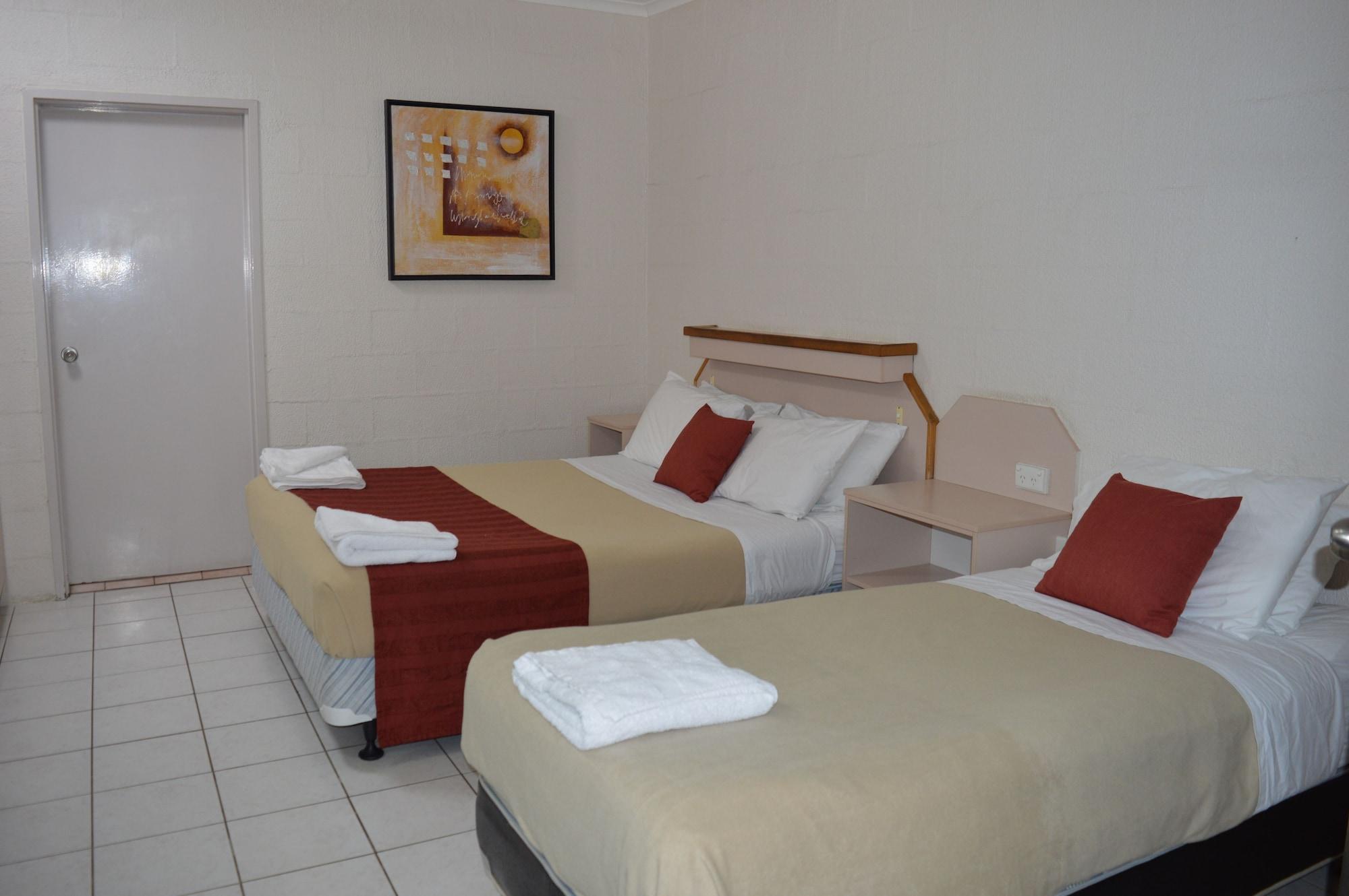 Mid City Motor Inn แกลดสตัน ภายนอก รูปภาพ